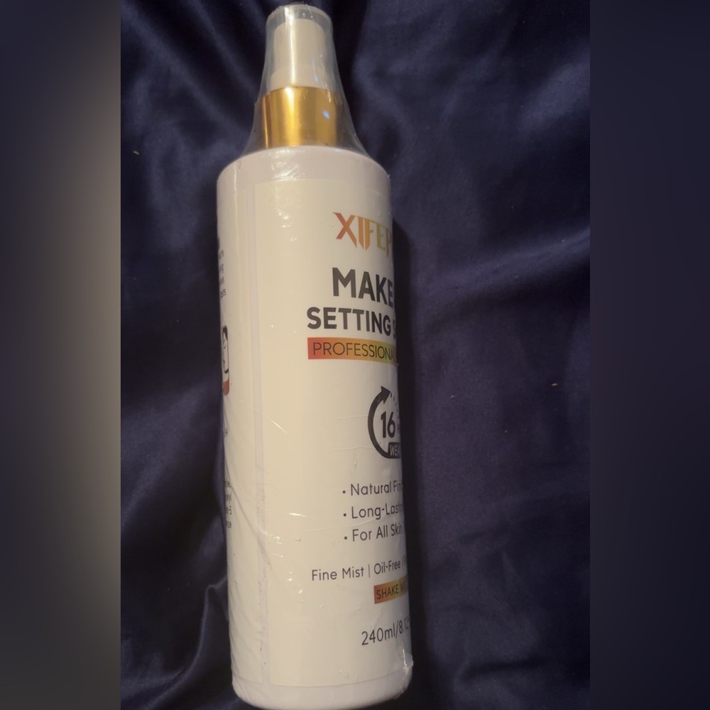 16 hour Makeup Setting Spray - Long-Lasting Natural Finish - Picture 5 of 7